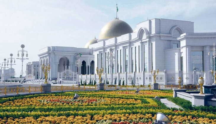 Глава Туркменистана поздравил руководство Пакистана с национальным праздником
