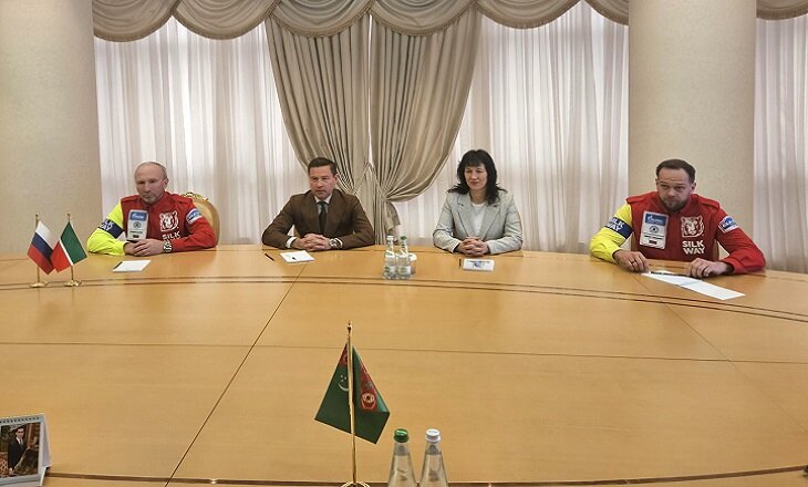 Глава МИД Туркменистана и министр спорта Татарстана провели встречу в Ашхабаде