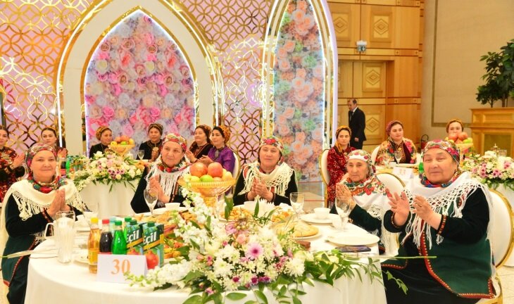 В Туркменистане торжественно отпраздновали Международный женский день