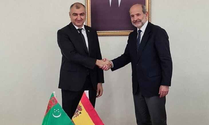 В МИД Туркменистана прошли переговоры с послом Испании
