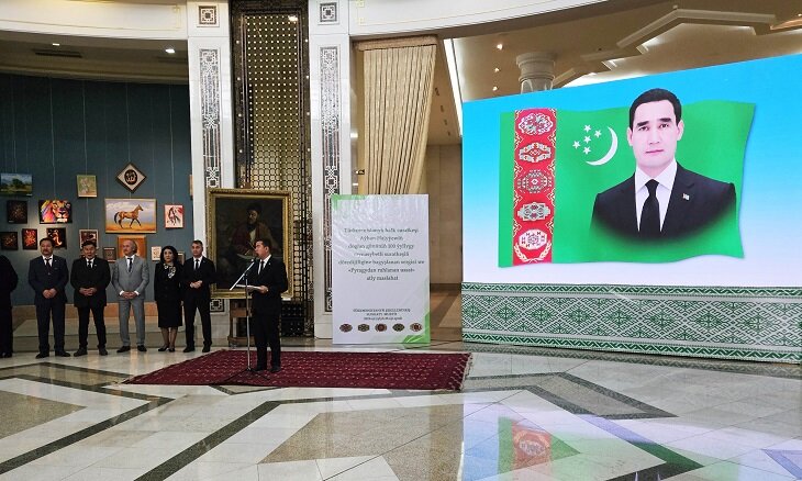 В Туркменистане отметили 100-летие неповторимого мастера кисти Айхана Хаджиева