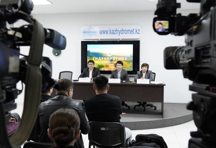 Синоптики Казахстана предупреждают об опасности новых паводков