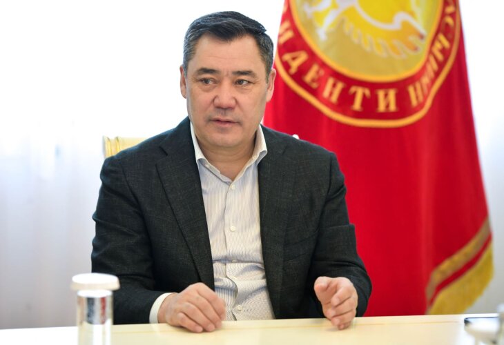 Президент Киргизии объявил выговор генпрокурору за отсутствие контроля служащих